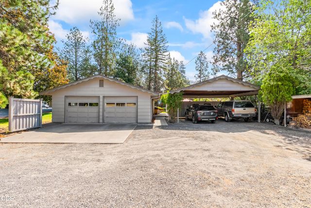 709 NE Lafayette Avenue, Bend, OR 97701