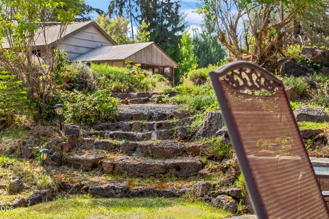 709 NE Lafayette Avenue, Bend, OR 97701