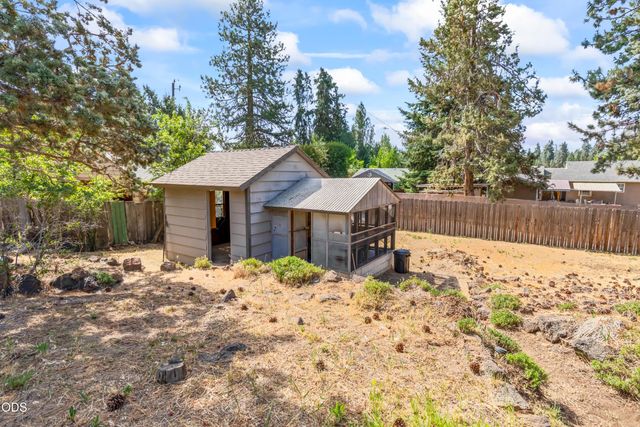 709 NE Lafayette Avenue, Bend, OR 97701