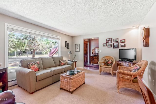 709 NE Lafayette Avenue, Bend, OR 97701