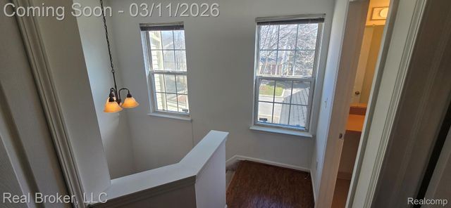 7680 Rivergate Drive, Westland, MI 48185