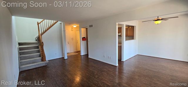 7680 Rivergate Drive, Westland, MI 48185