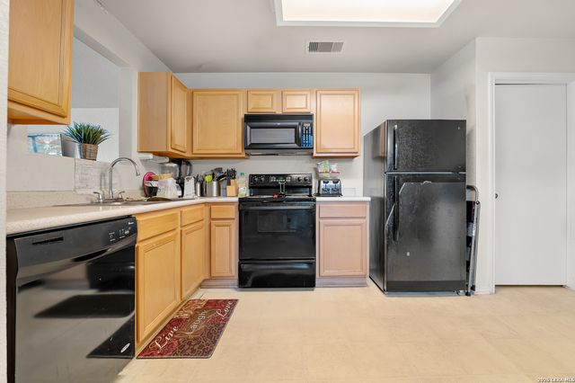 11010 Stagwood, San Antonio, TX 78254