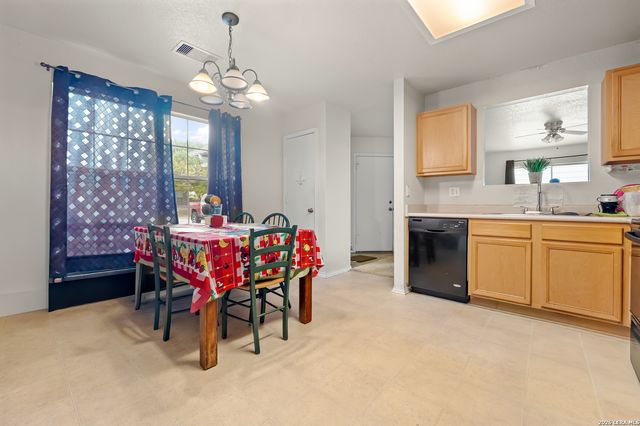 11010 Stagwood, San Antonio, TX 78254