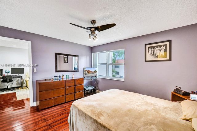 7610 Stirling Rd 207C, Davie, FL 33024