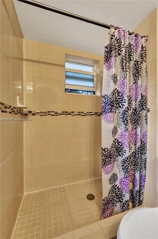 7610 Stirling Rd 207C, Davie, FL 33024