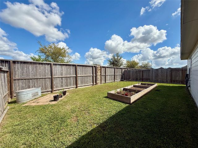 216 Bennett Loop, Angleton, TX 77515