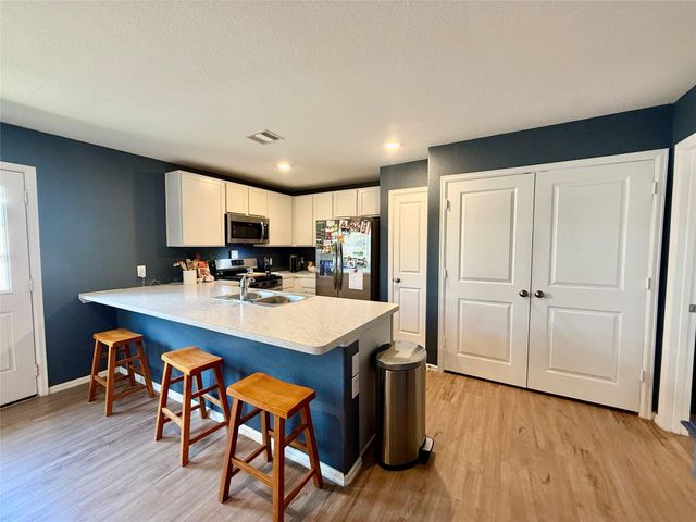 216 Bennett Loop, Angleton, TX 77515