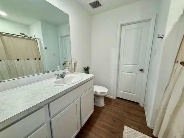 216 Bennett Loop, Angleton, TX 77515