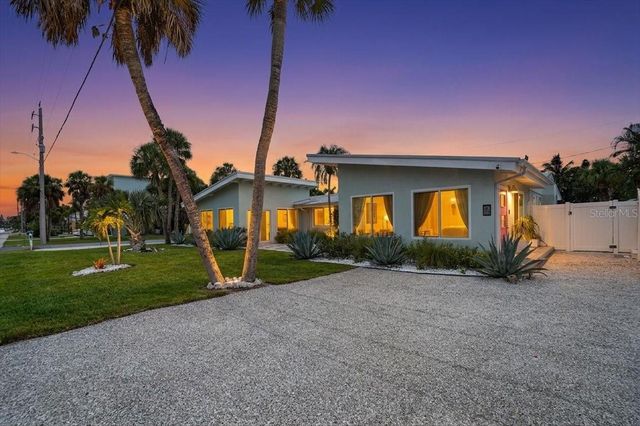 6203 HOLMES BOULEVARD, Holmes Beach, FL 34217