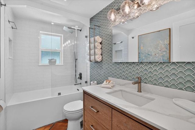 6203 HOLMES BOULEVARD, Holmes Beach, FL 34217