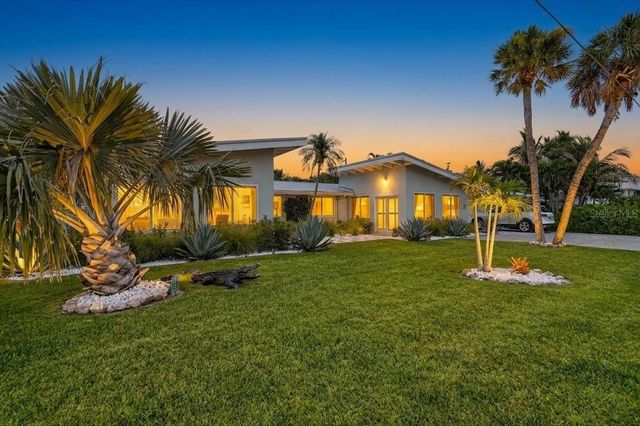 6203 HOLMES BOULEVARD, Holmes Beach, FL 34217