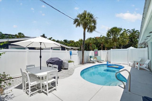 6203 HOLMES BOULEVARD, Holmes Beach, FL 34217