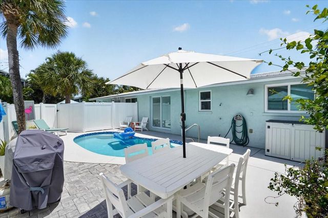 6203 HOLMES BOULEVARD, Holmes Beach, FL 34217