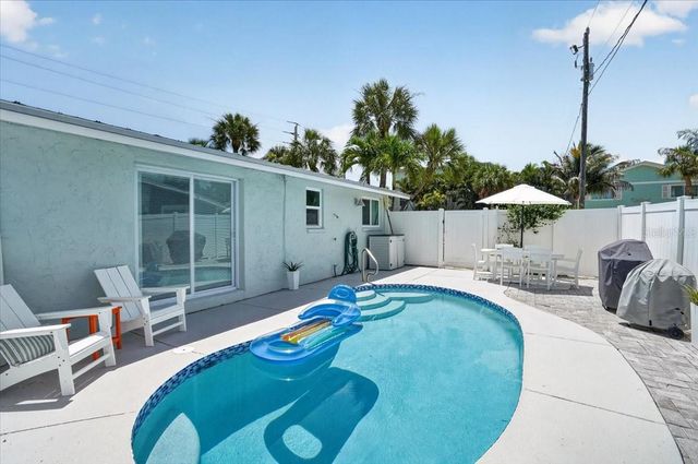 6203 HOLMES BOULEVARD, Holmes Beach, FL 34217