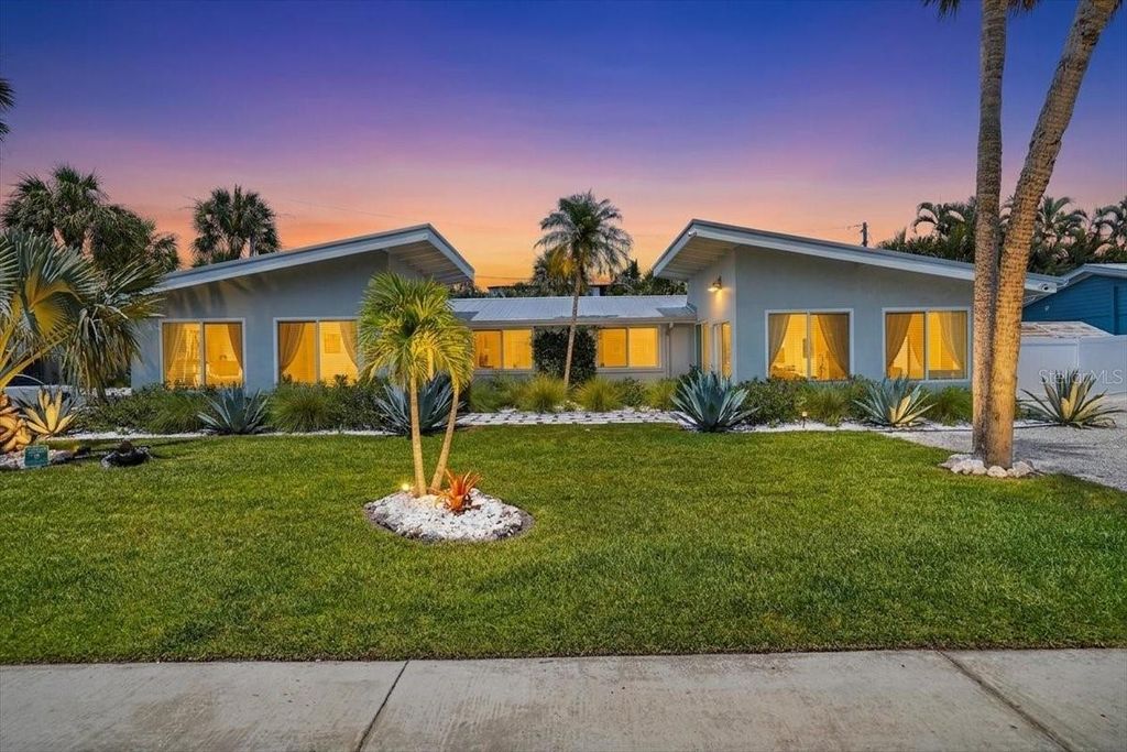 6203 HOLMES BOULEVARD, Holmes Beach, FL 34217