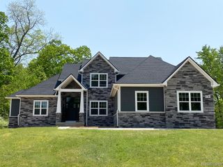 1 Brighton Road, Genoa Twp, MI 48116