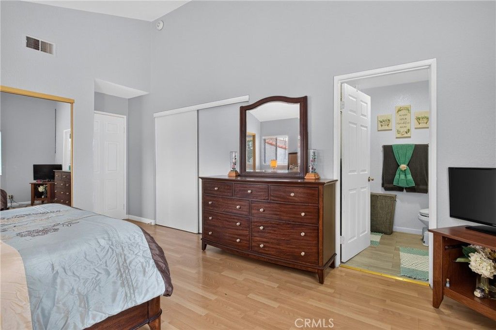 Image 17 of property listing at 9414 Moonbeam Avenue 19, Panorama City, CA 91402