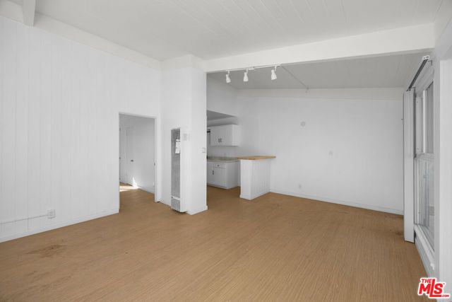 1904 S Robertson Boulevard, Los Angeles, CA 90034