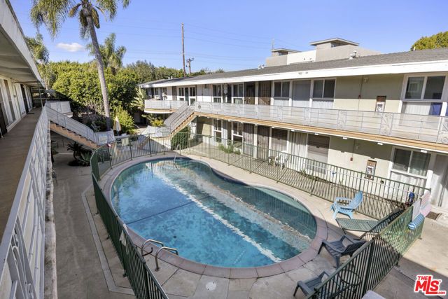 1904 S Robertson Boulevard, Los Angeles, CA 90034