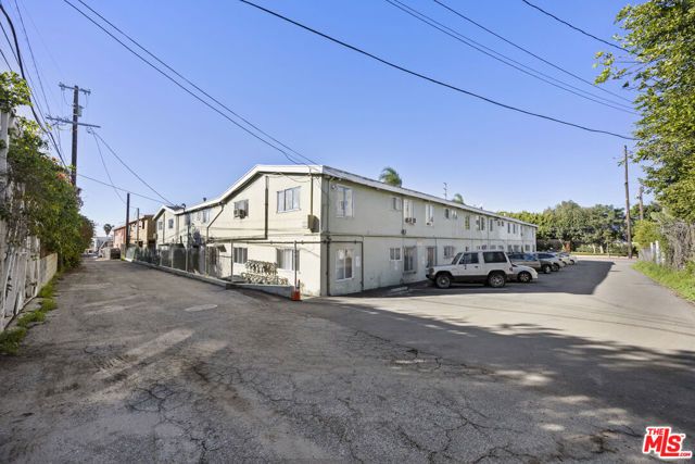 1904 S Robertson Boulevard, Los Angeles, CA 90034