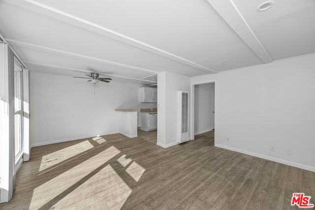 1904 S Robertson Boulevard, Los Angeles, CA 90034