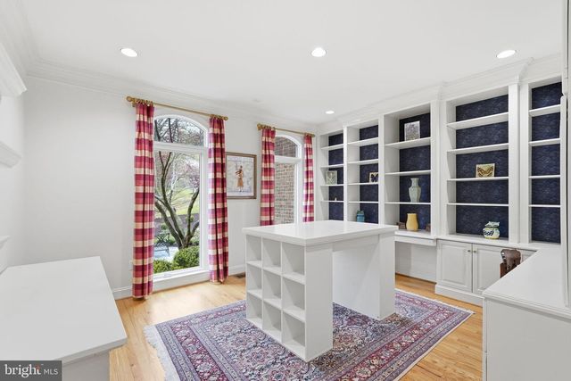182 RIVER PARK DR, Great Falls, VA 22066