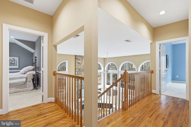 182 RIVER PARK DR, Great Falls, VA 22066