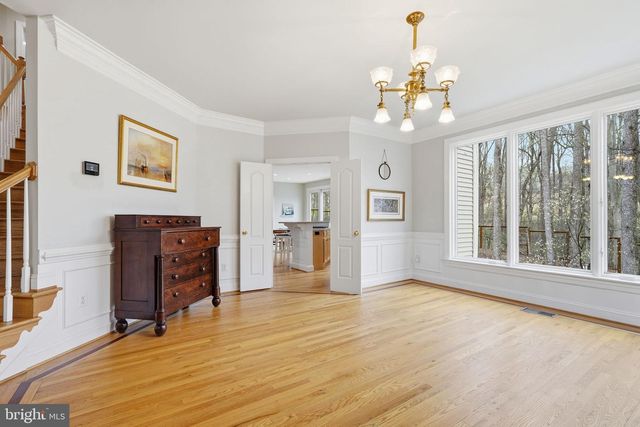 182 RIVER PARK DR, Great Falls, VA 22066