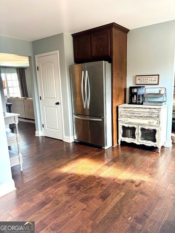 8233 Mountain Glen Drive, Clermont, GA 30527