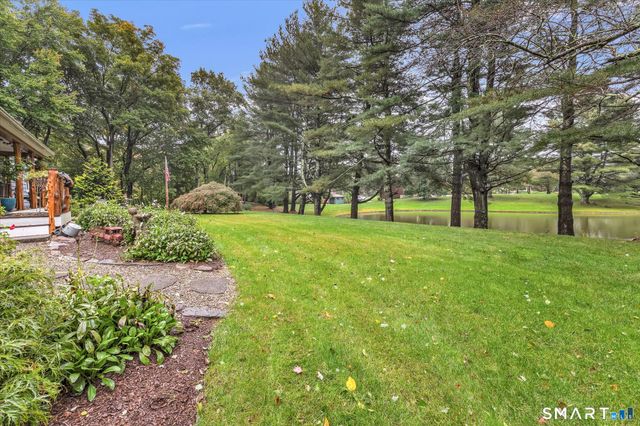 42 Wigwam Drive, Shelton, CT 06484