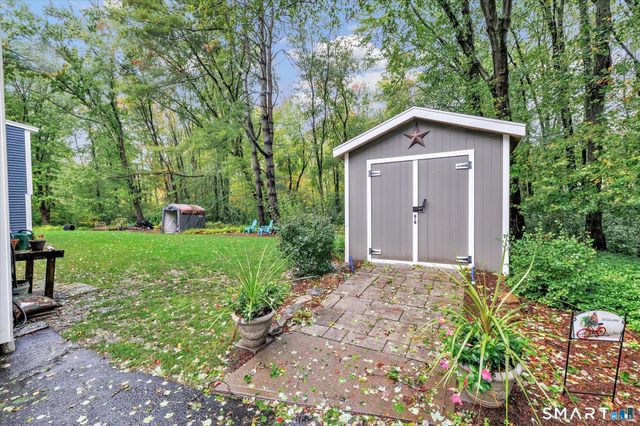 42 Wigwam Drive, Shelton, CT 06484