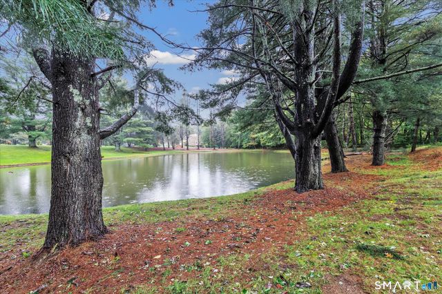 42 Wigwam Drive, Shelton, CT 06484