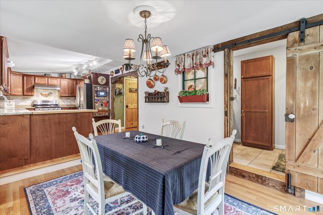 42 Wigwam Drive, Shelton, CT 06484