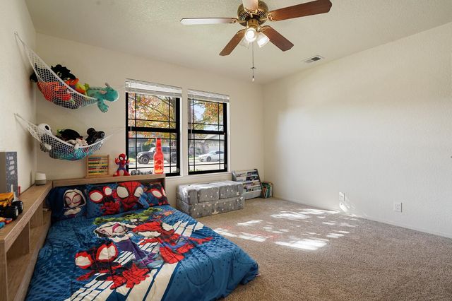 737 Lake Canyon Ave, Galt, CA 95632