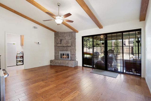 737 Lake Canyon Ave, Galt, CA 95632