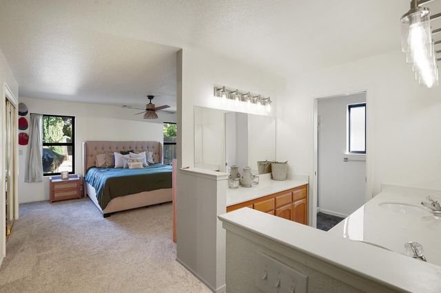 737 Lake Canyon Ave, Galt, CA 95632