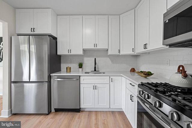 34F SALEM ALY, West Milford, NJ 07480