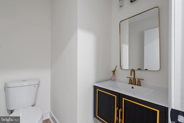 34F SALEM ALY, West Milford, NJ 07480