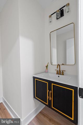 34F SALEM ALY, West Milford, NJ 07480