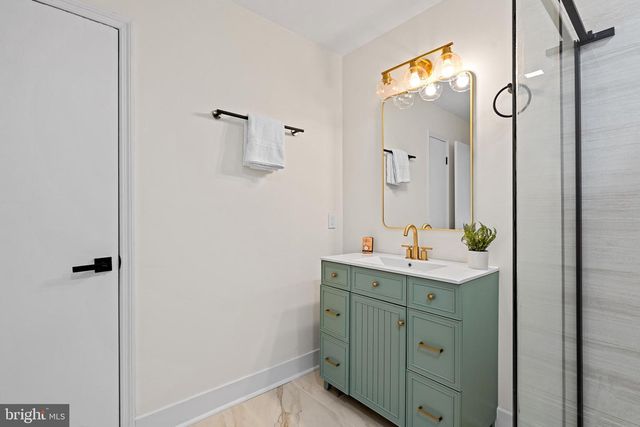 34F SALEM ALY, West Milford, NJ 07480