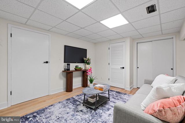 34F SALEM ALY, West Milford, NJ 07480