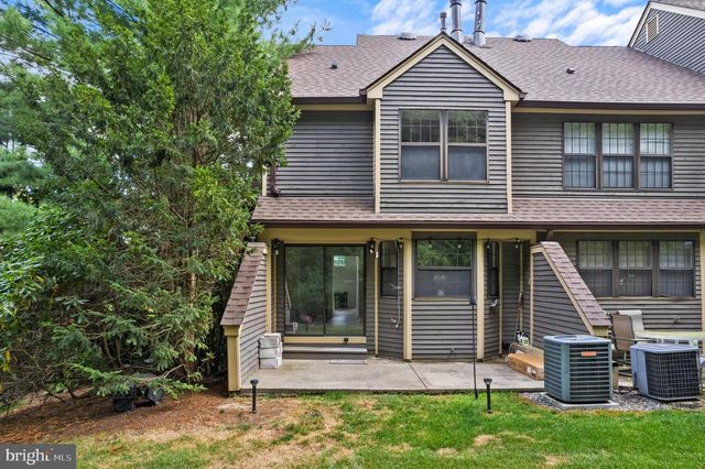 34F SALEM ALY, West Milford, NJ 07480