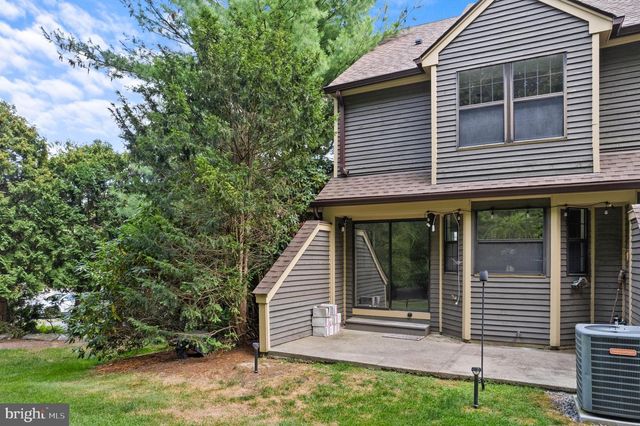 34F SALEM ALY, West Milford, NJ 07480