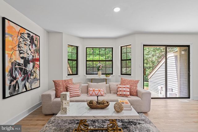 34F SALEM ALY, West Milford, NJ 07480