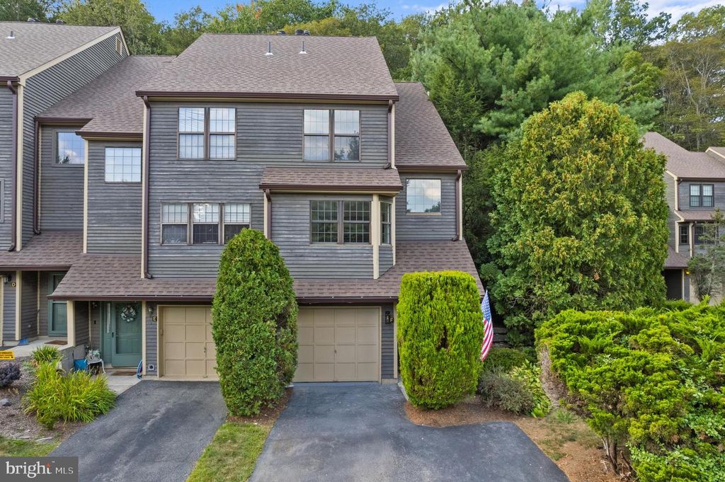 34F SALEM ALY, West Milford, NJ 07480