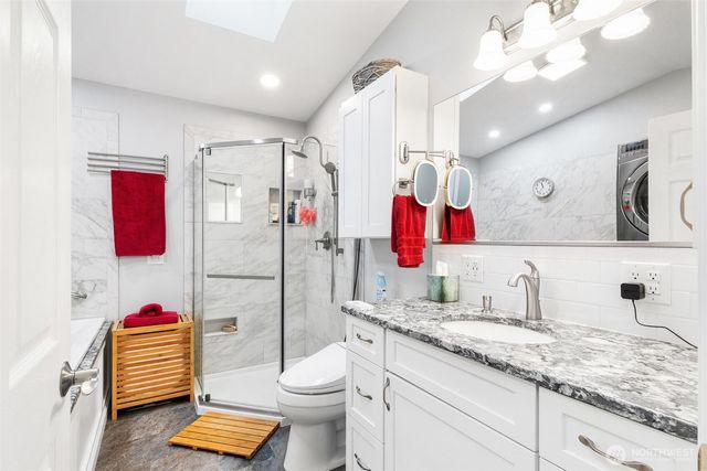 15266 Maple Drive, Renton, WA 98058
