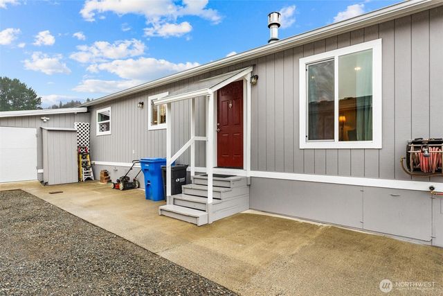 15266 Maple Drive, Renton, WA 98058