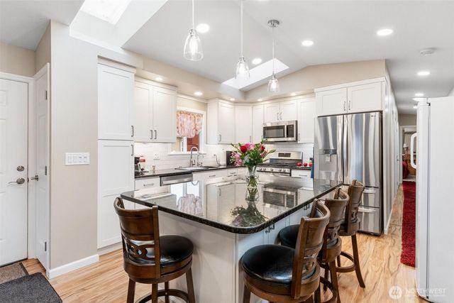 15266 Maple Drive, Renton, WA 98058