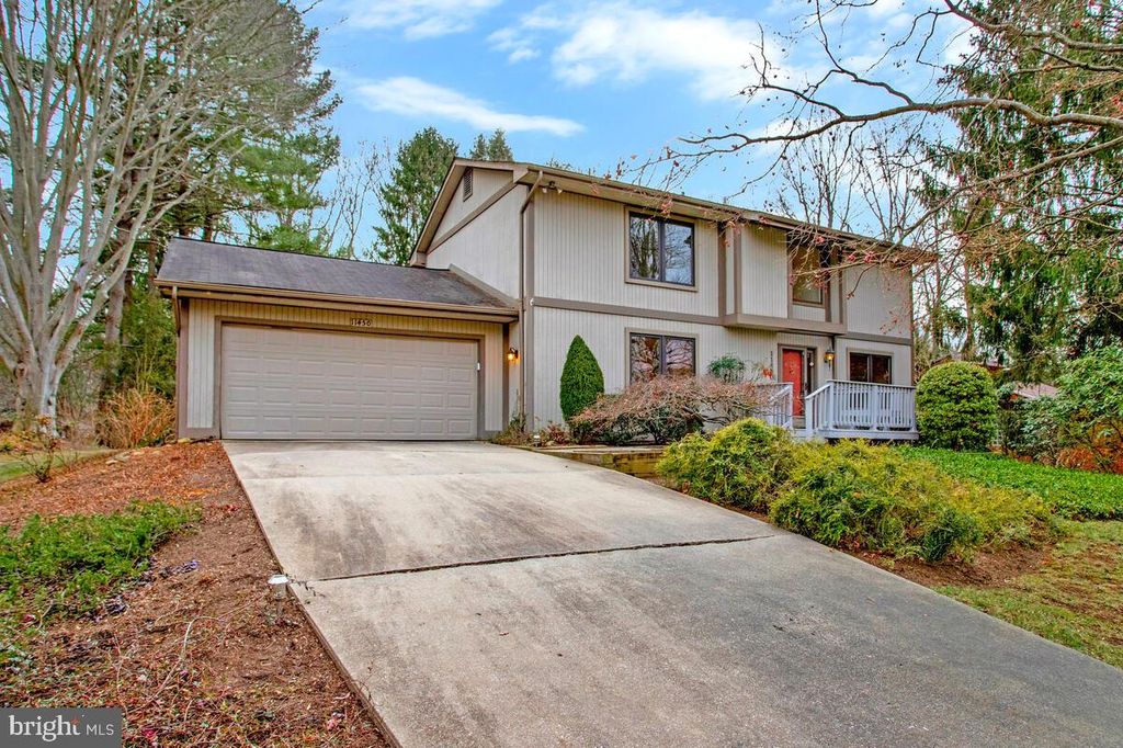 Image 2 of property listing at 11450 HIGH HAY DR, Columbia, MD 21044